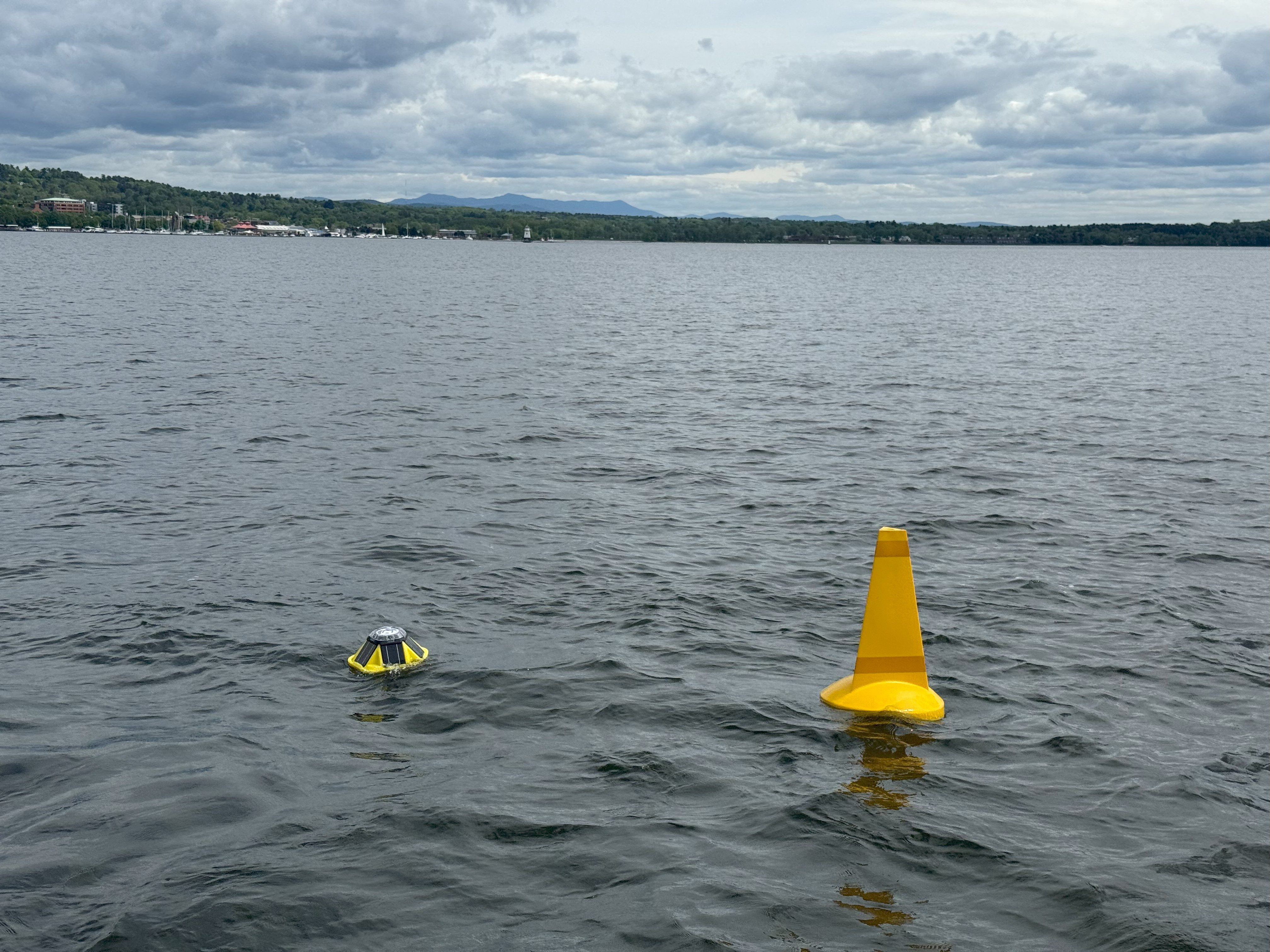 SMU deployment setup in Lake Champlain
